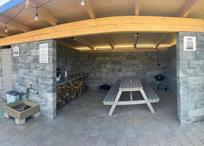 Apartman E4 *
